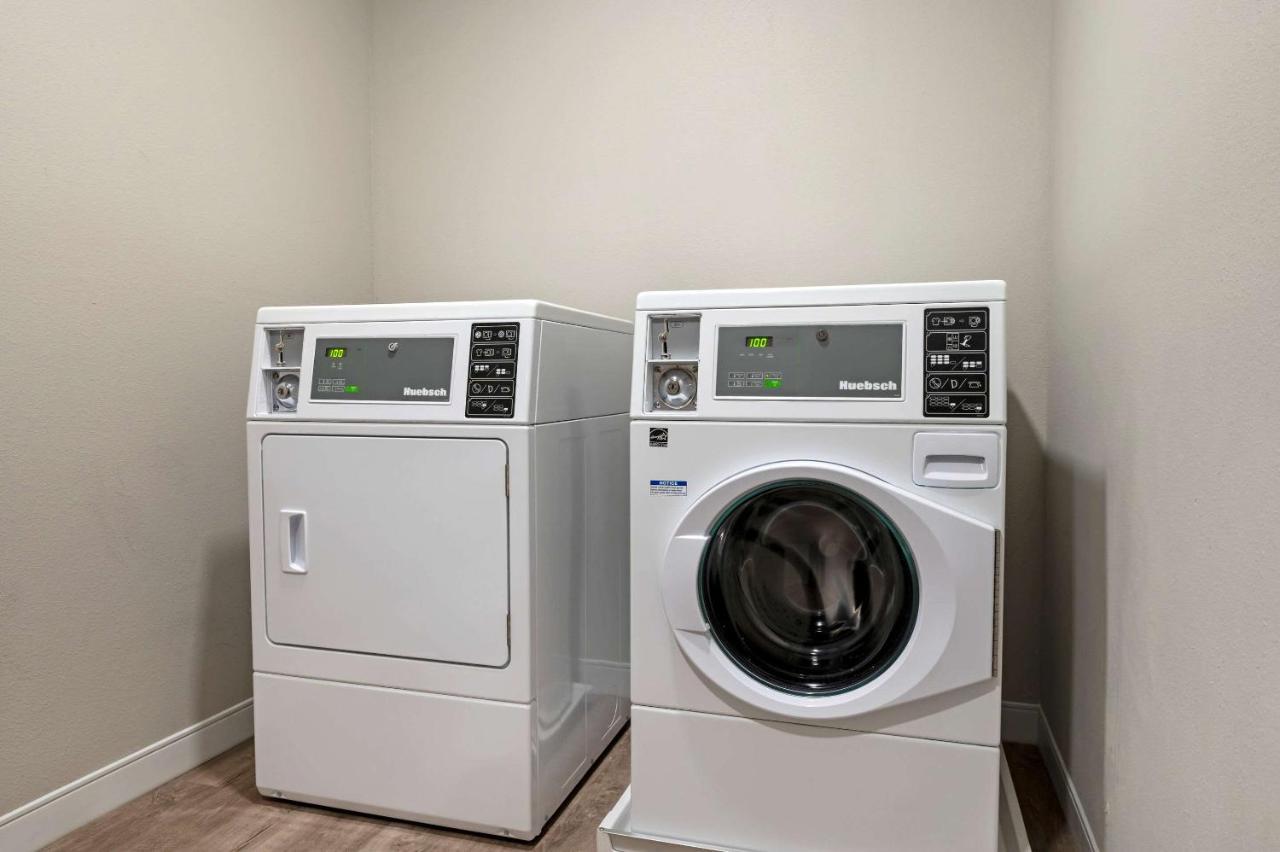 Mainstay Suites Cincinnati University - Uptown ภายนอก รูปภาพ