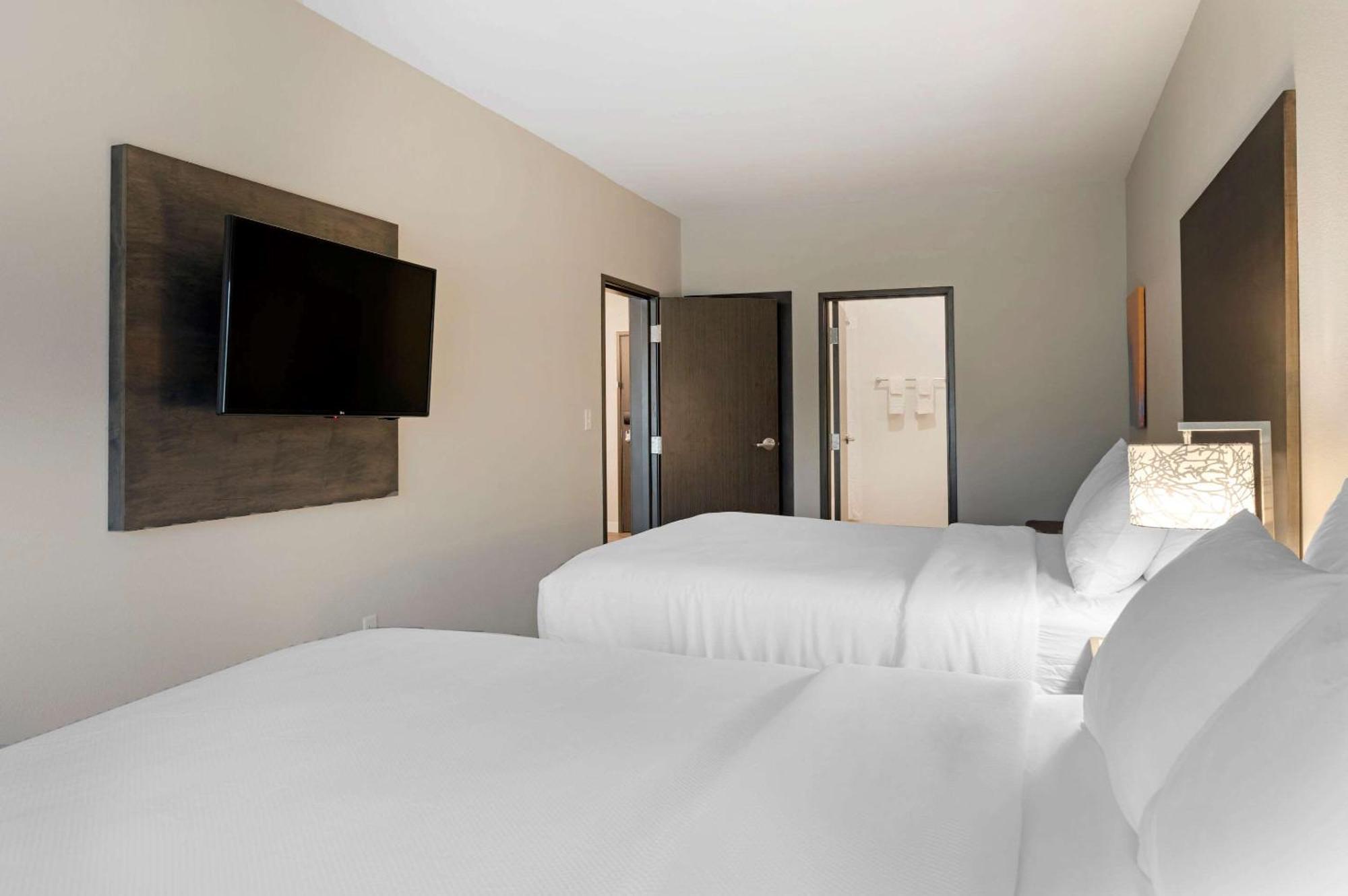 Mainstay Suites Cincinnati University - Uptown ภายนอก รูปภาพ