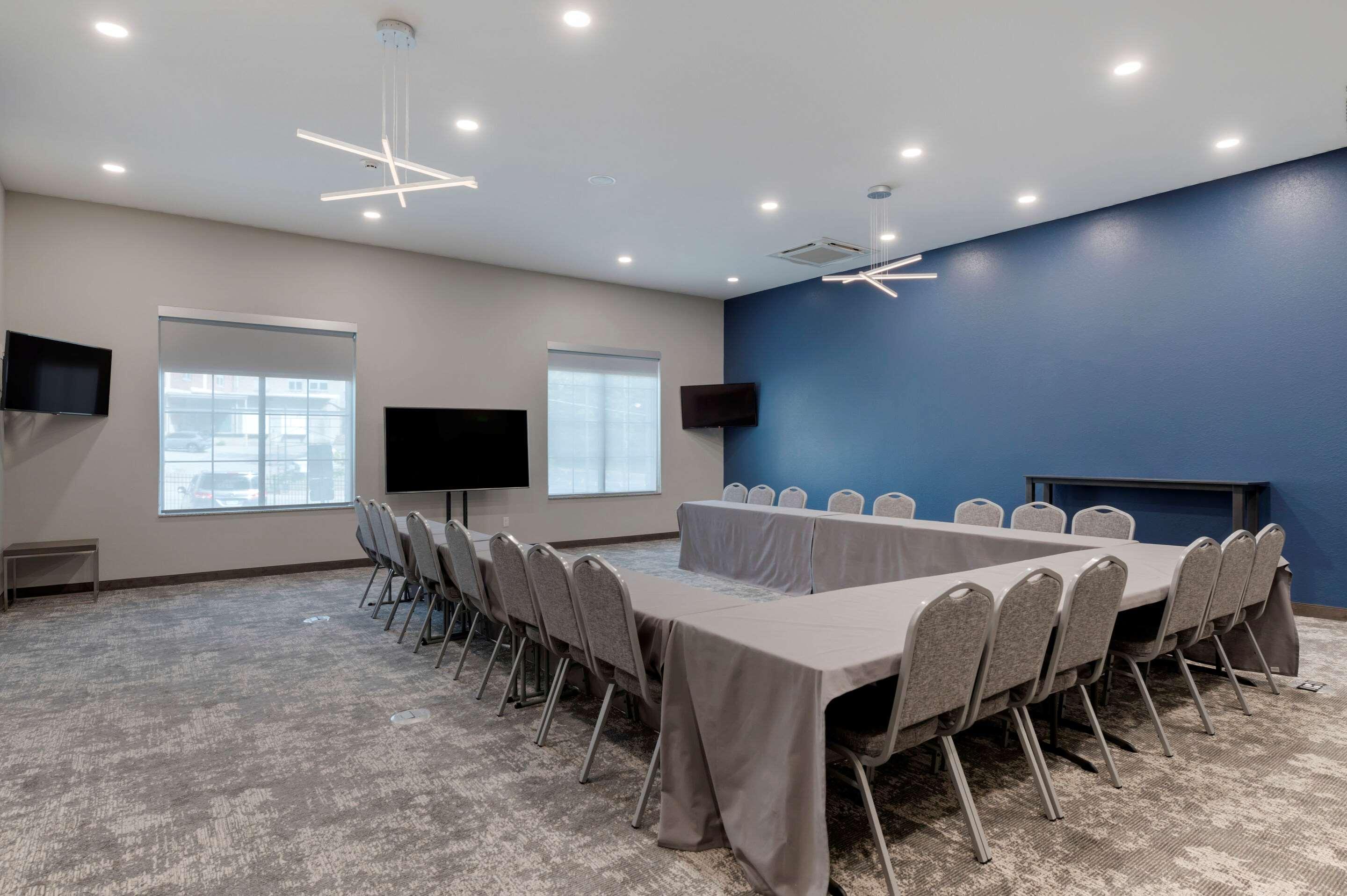 Mainstay Suites Cincinnati University - Uptown ภายนอก รูปภาพ