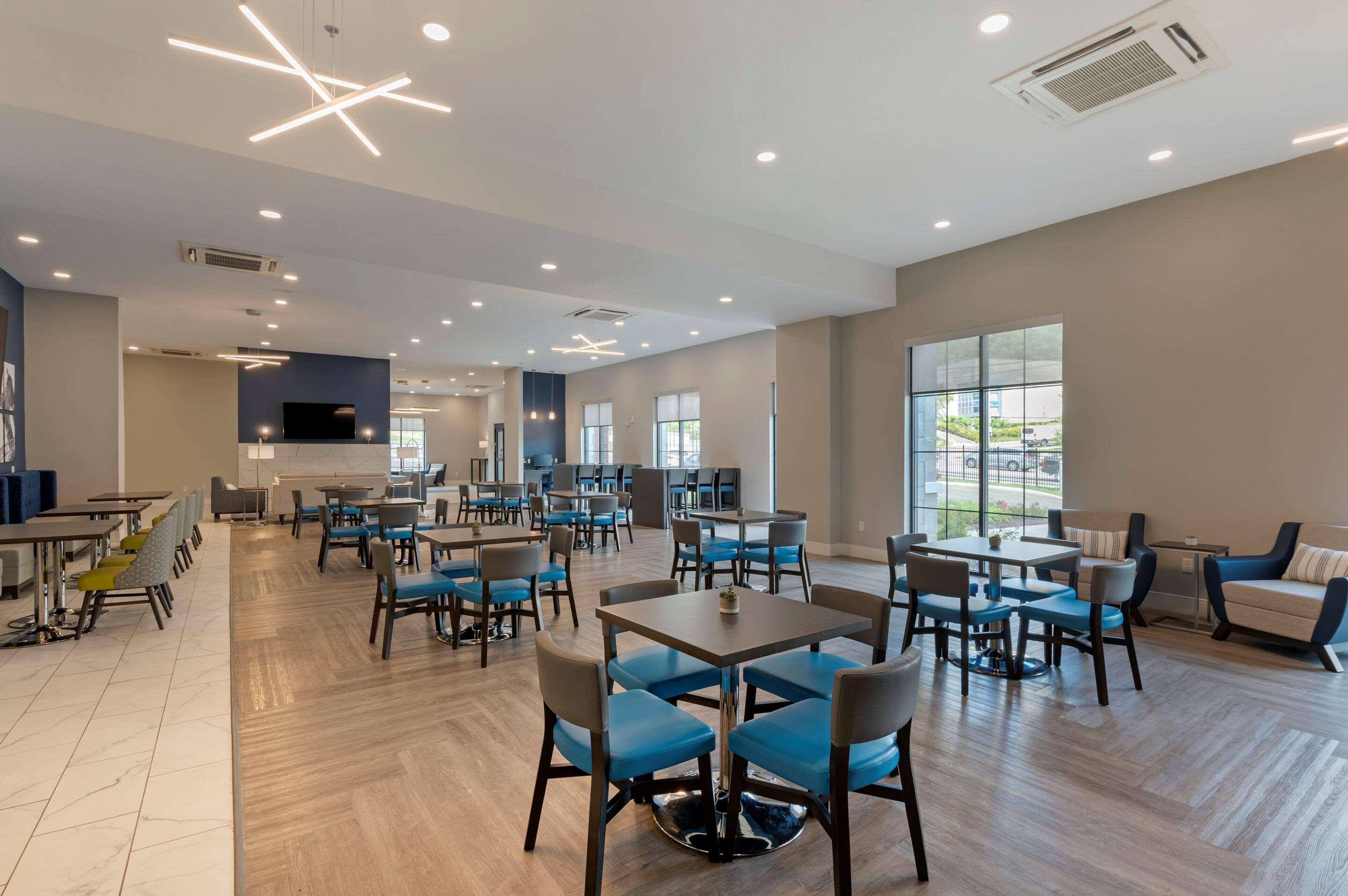 Mainstay Suites Cincinnati University - Uptown ภายนอก รูปภาพ