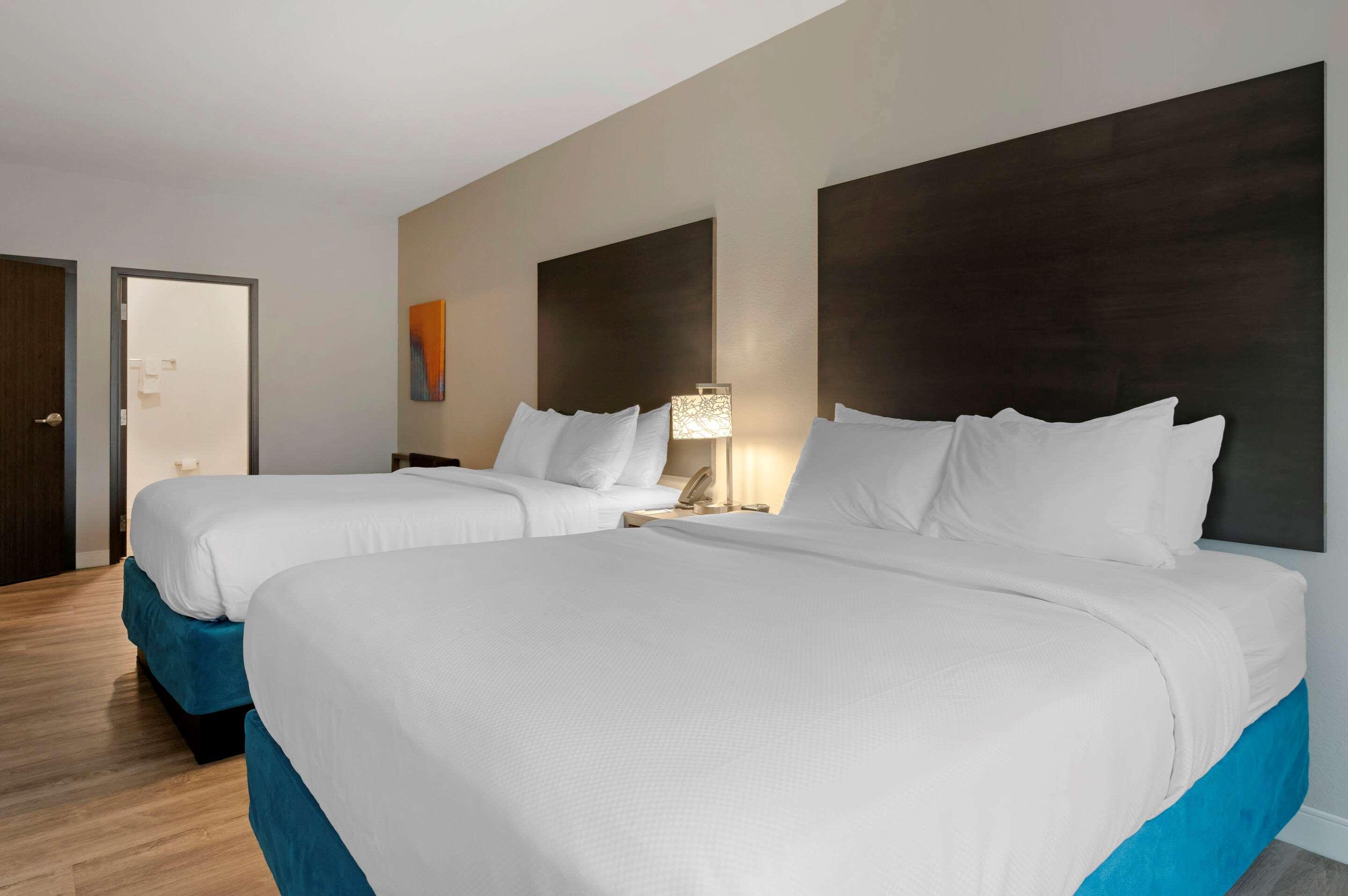 Mainstay Suites Cincinnati University - Uptown ภายนอก รูปภาพ
