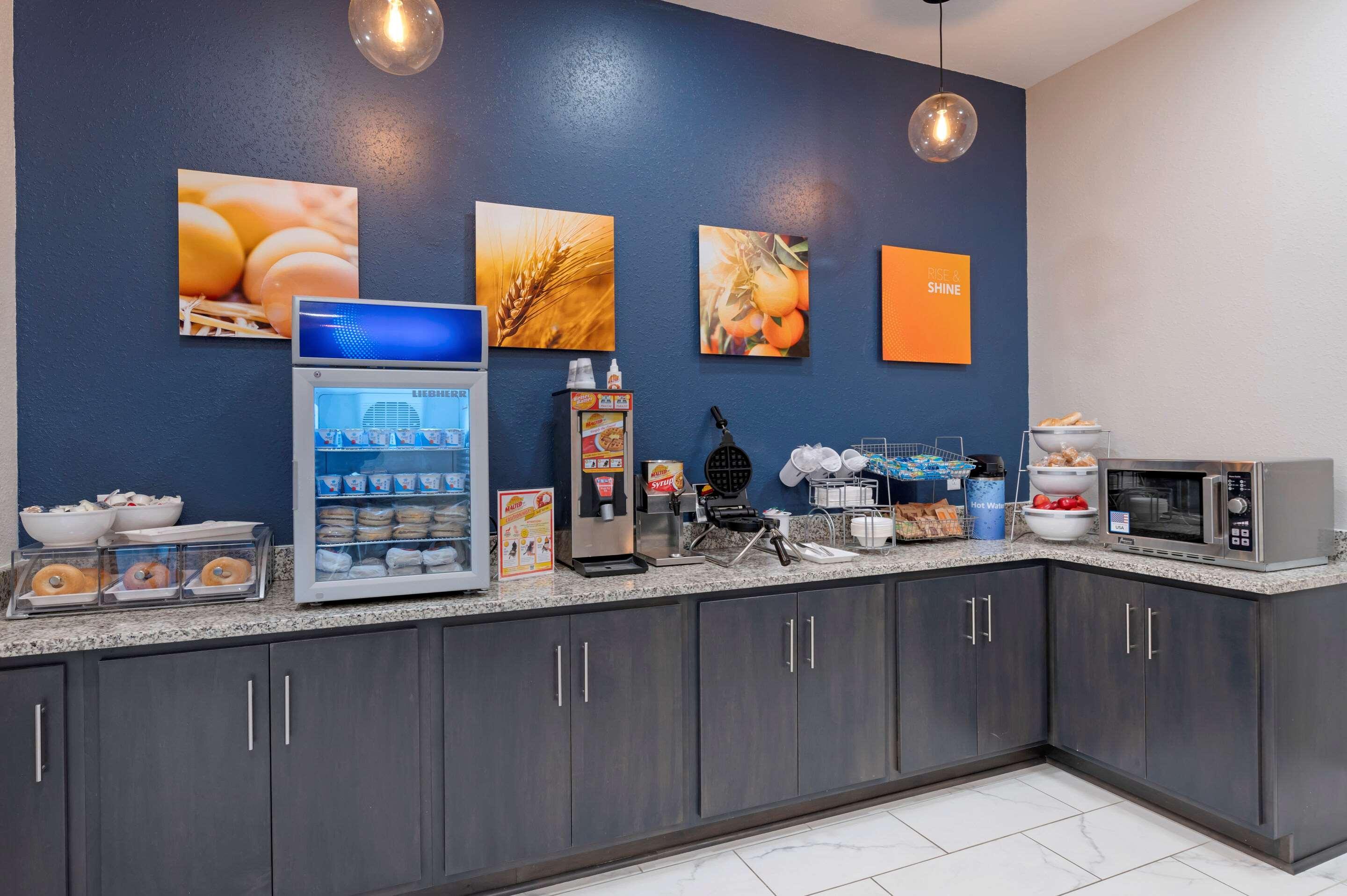 Mainstay Suites Cincinnati University - Uptown ภายนอก รูปภาพ