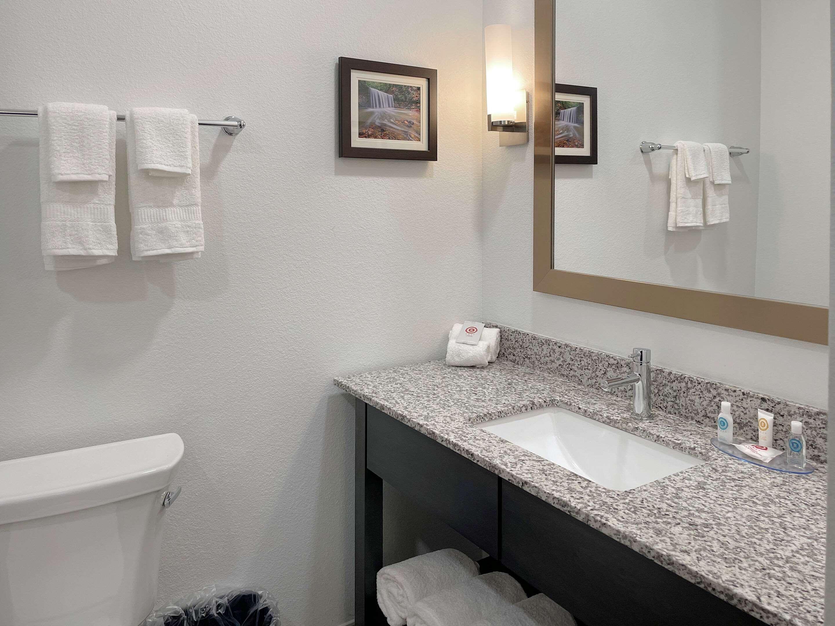 Mainstay Suites Cincinnati University - Uptown ภายนอก รูปภาพ