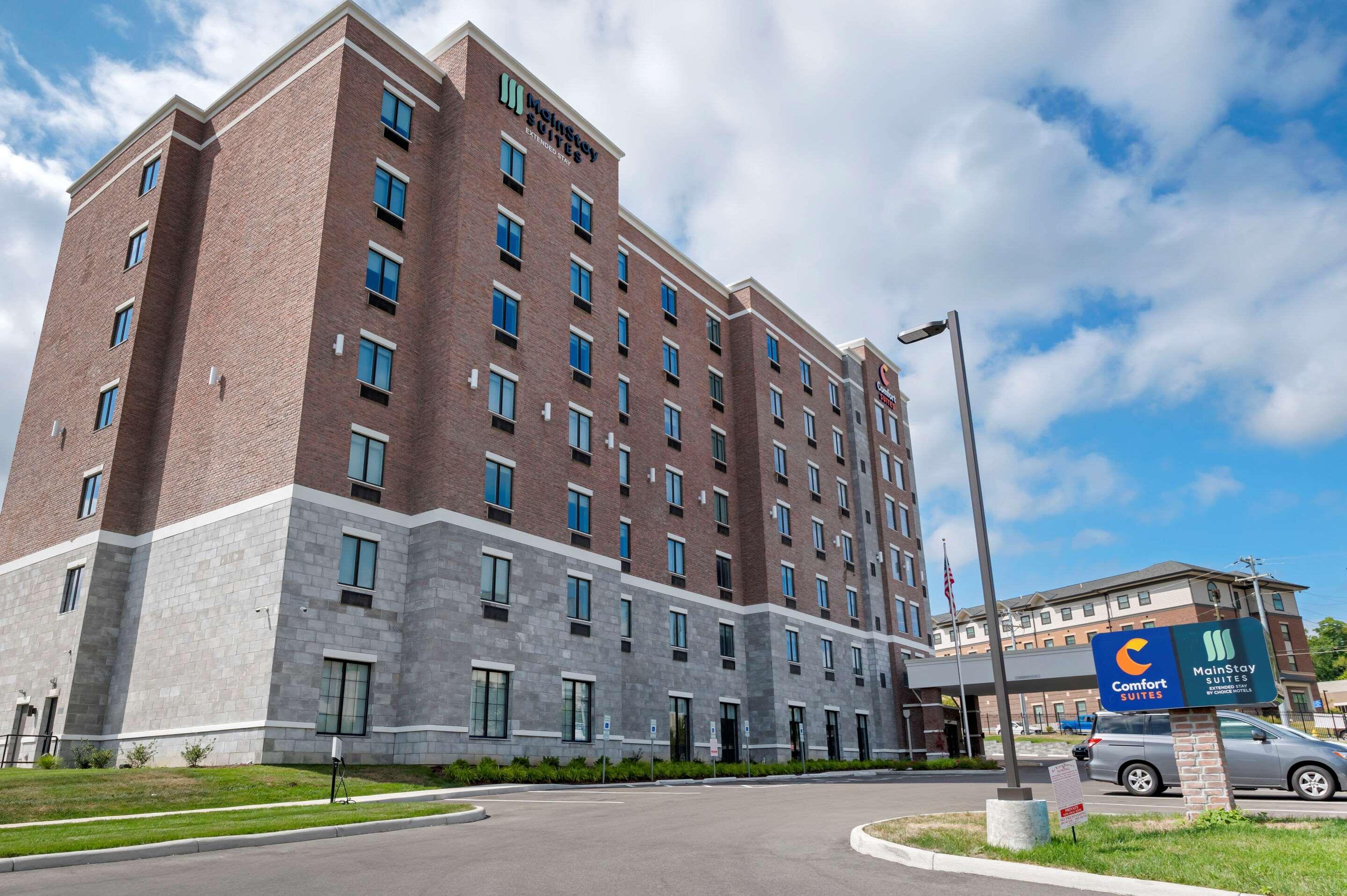 Mainstay Suites Cincinnati University - Uptown ภายนอก รูปภาพ