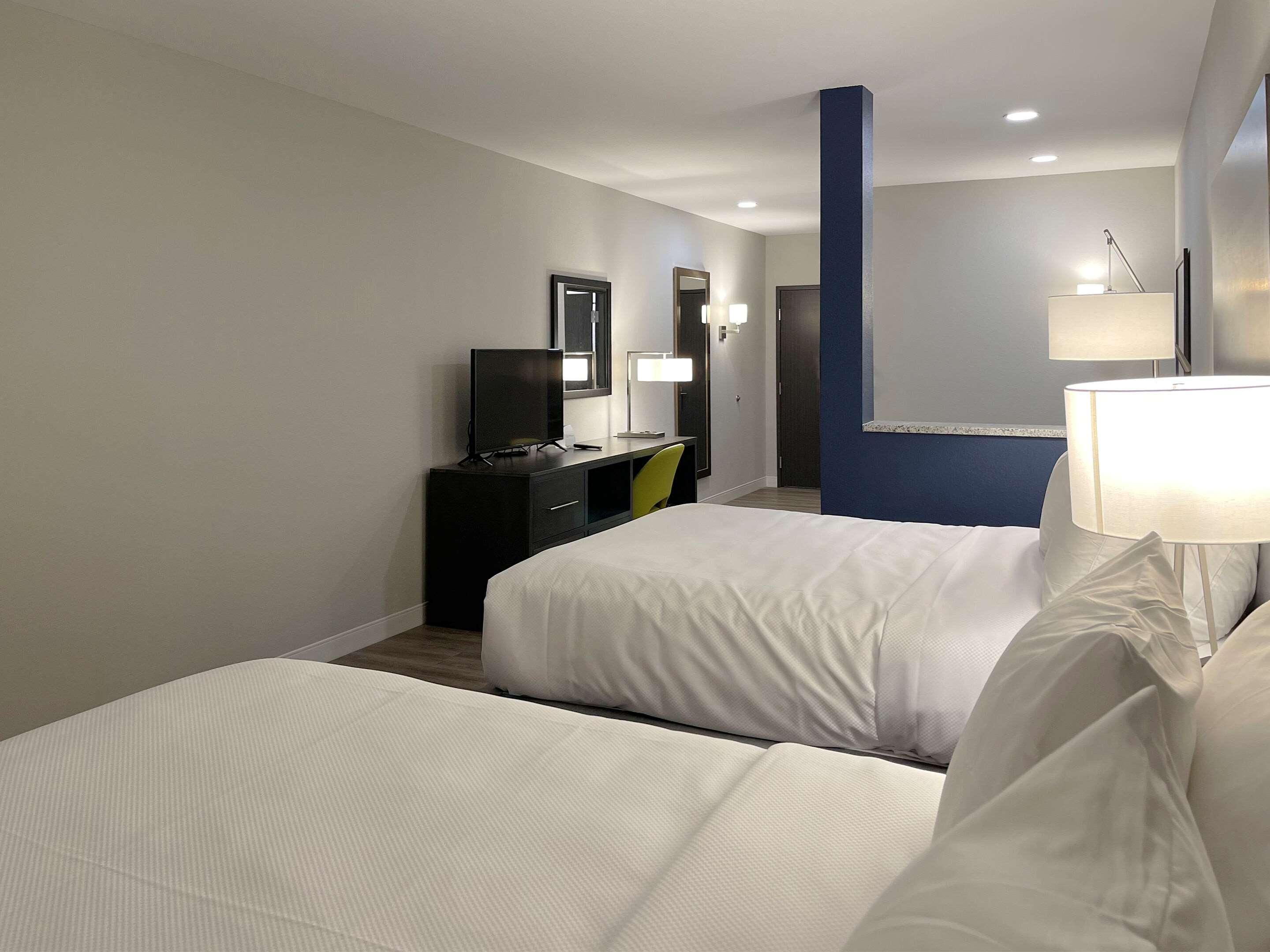 Mainstay Suites Cincinnati University - Uptown ภายนอก รูปภาพ
