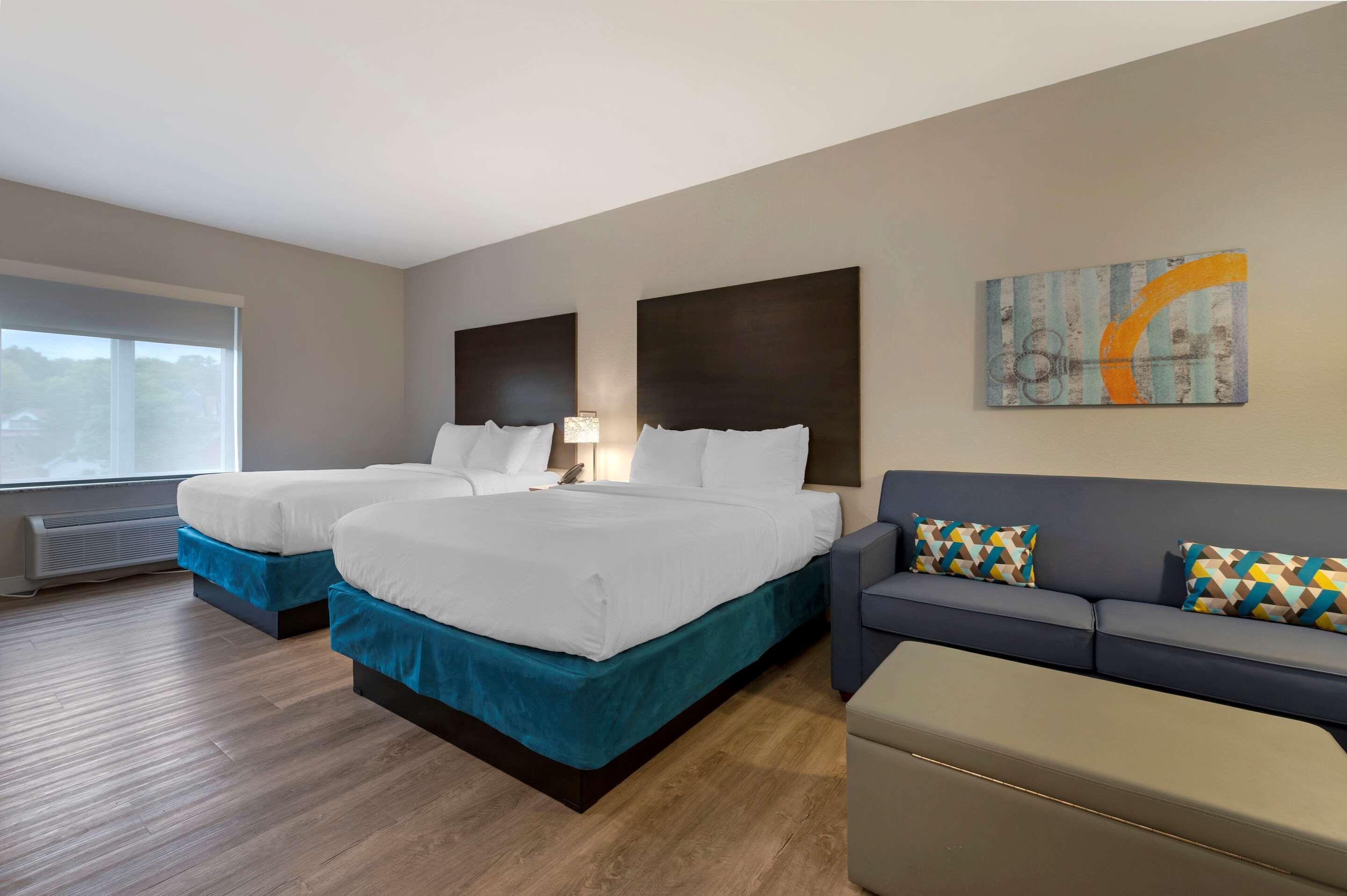 Mainstay Suites Cincinnati University - Uptown ภายนอก รูปภาพ